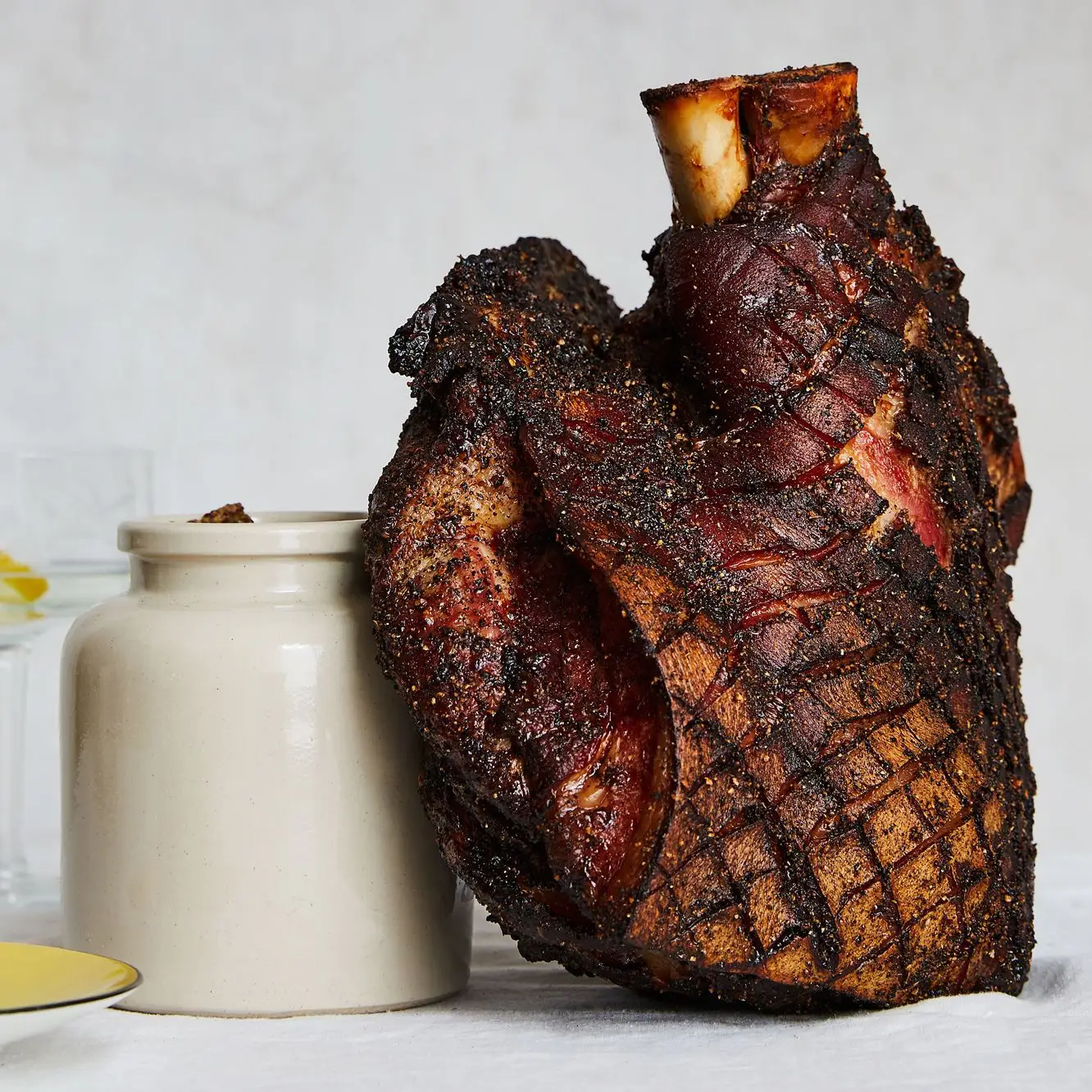 Ombro de carne de porco assado