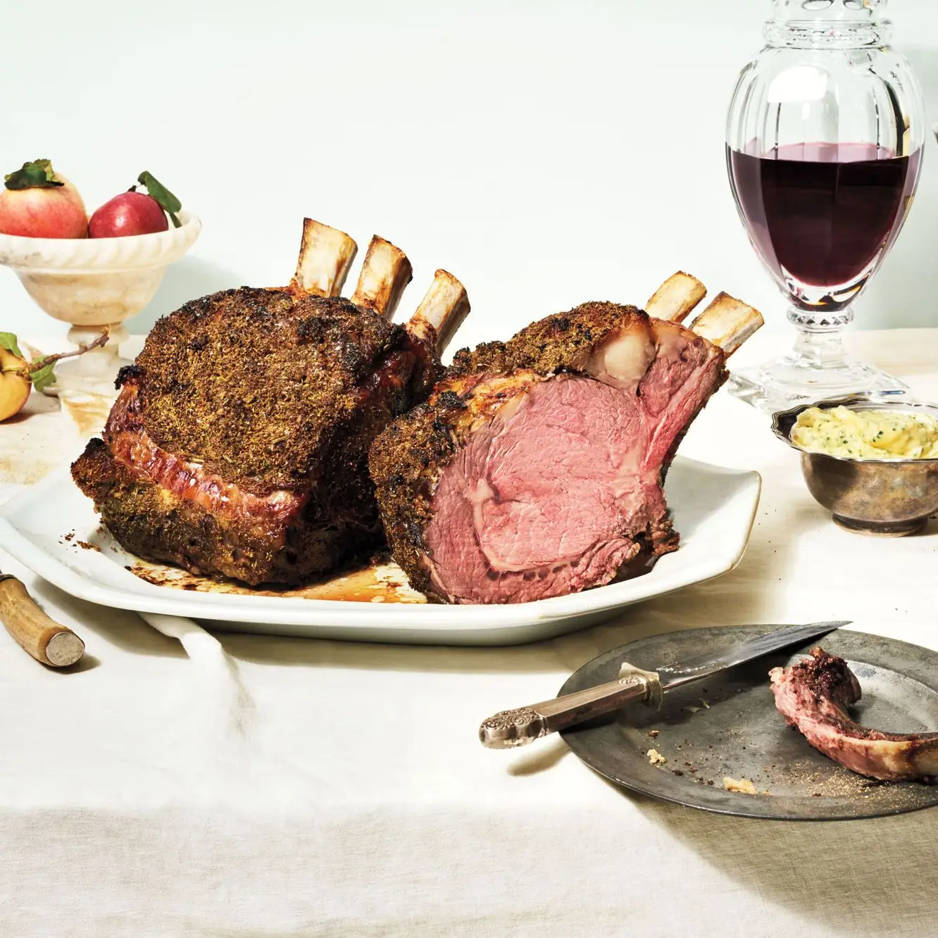 Assado reverso de sear com erva-doce e alecrim