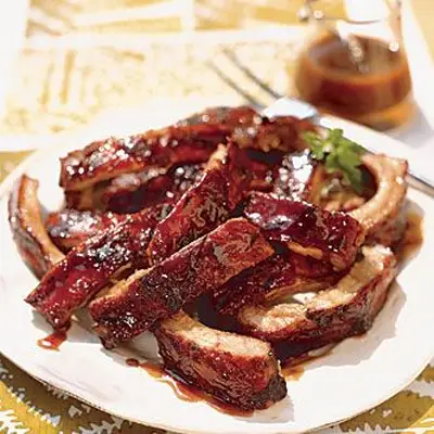 Açúcar mascavo e costelas de bourbon