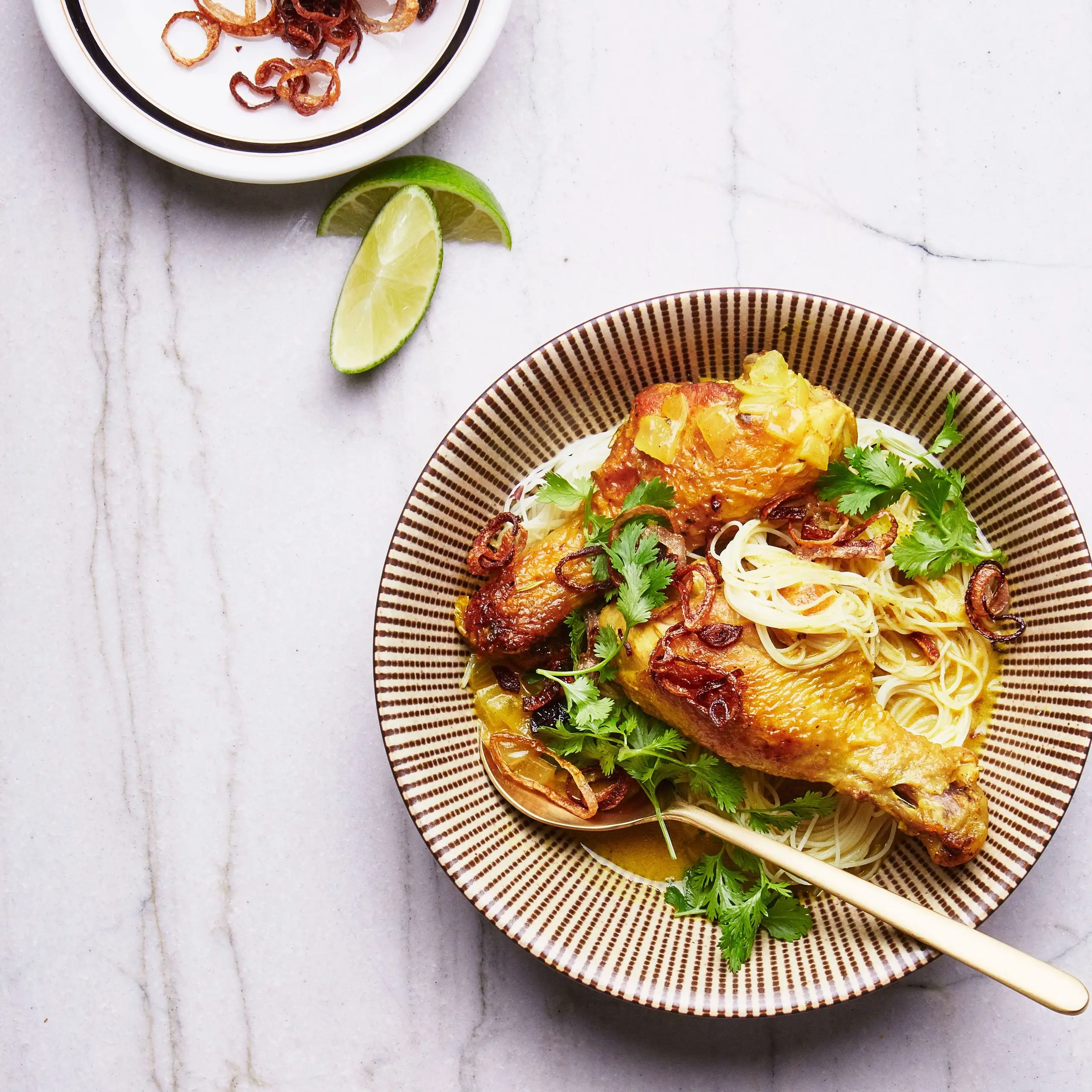 Drumsticks de frango ao curry