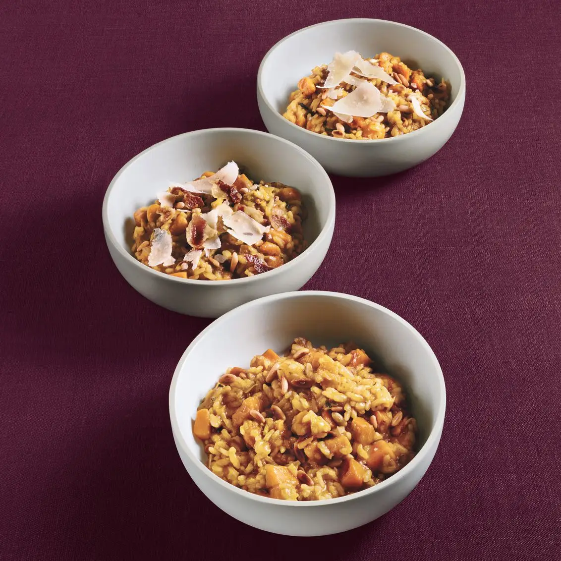 Risoto de abóbora de kabocha com sálvia e pinheiros