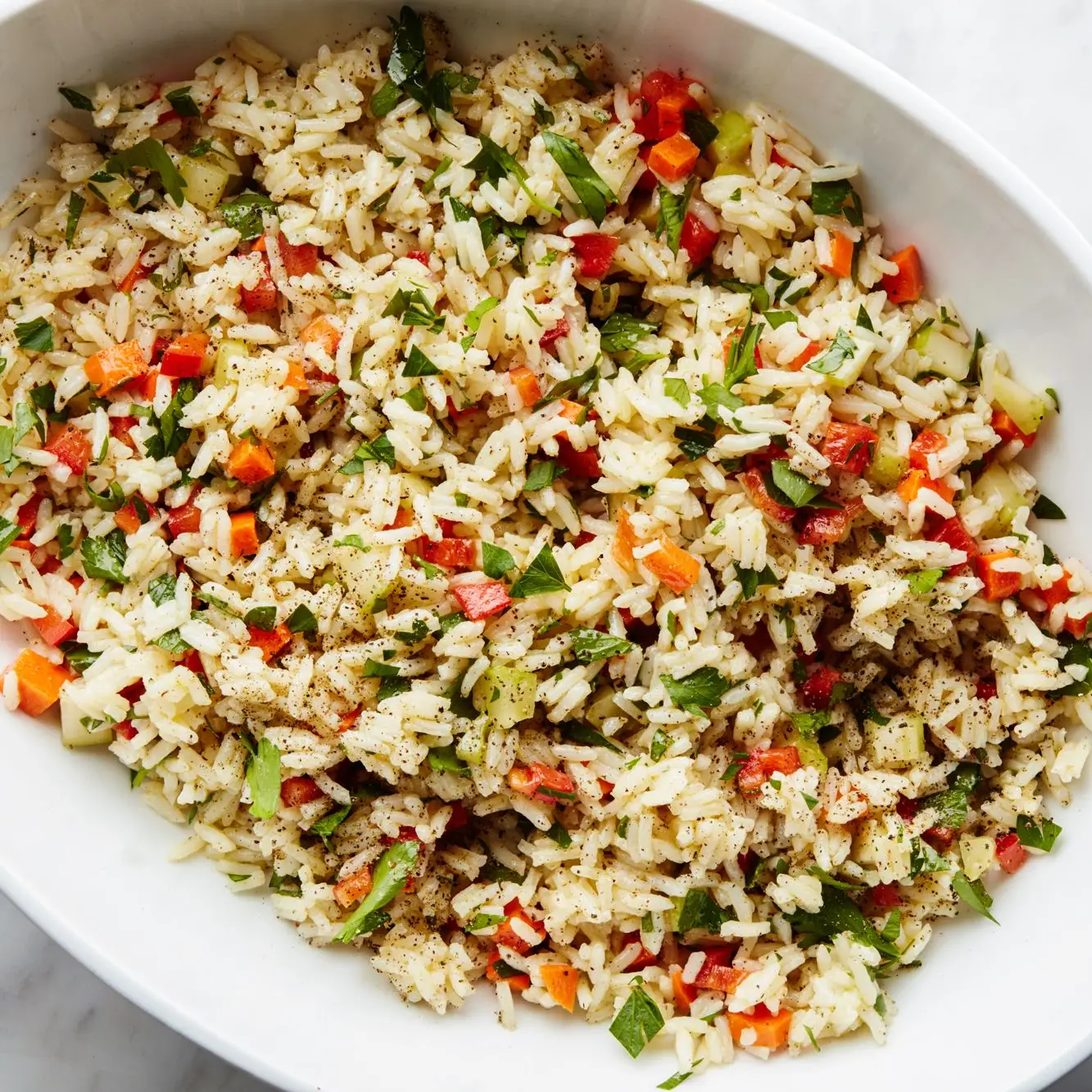 O mundo das saladas de arroz