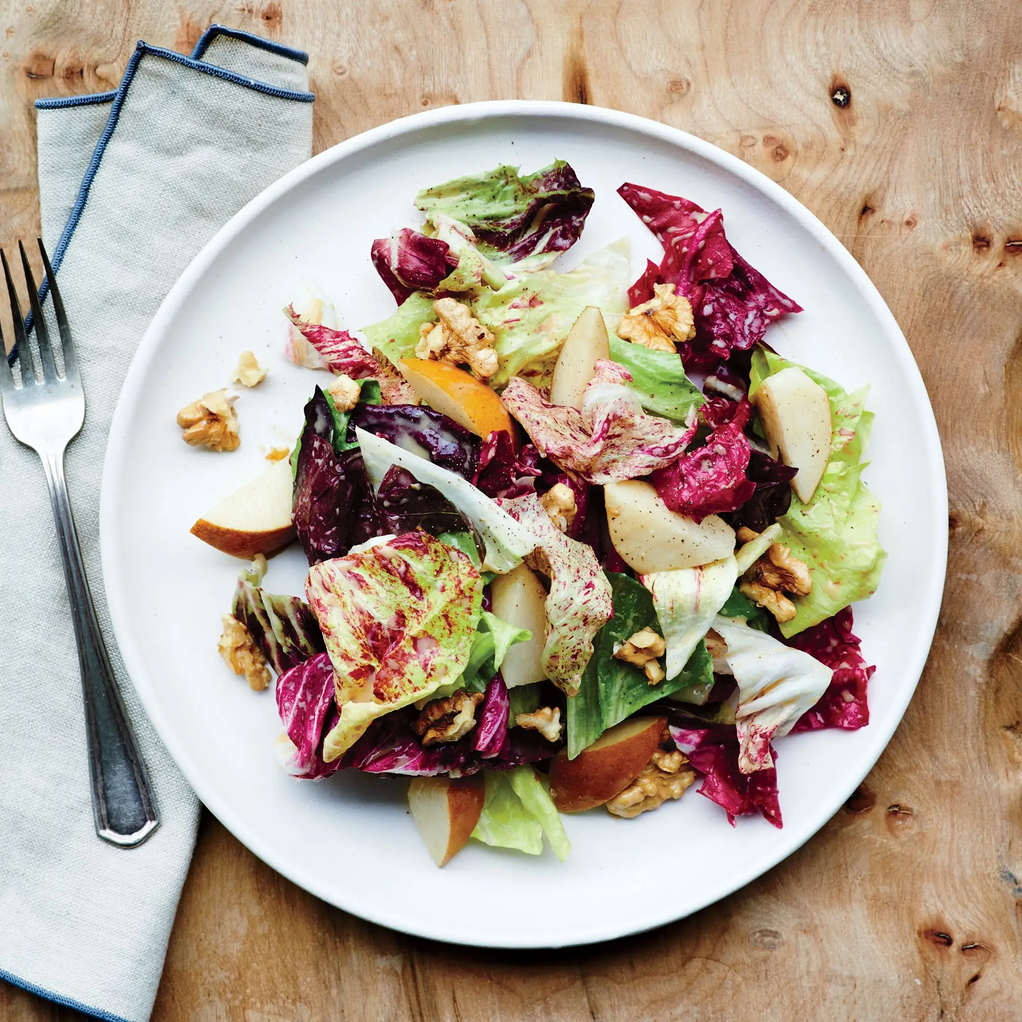 Chicória e salada asiática de pera com Vinagrete de Membrillo