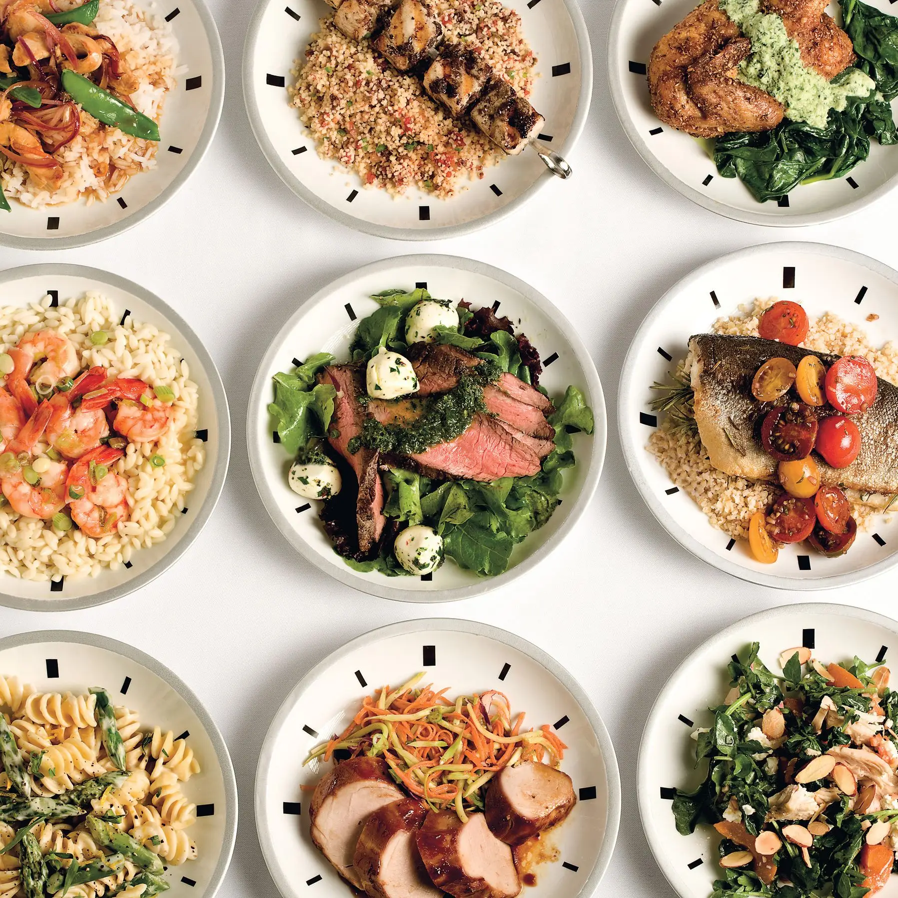 Salada de bife de flanco com molho de chimichurri