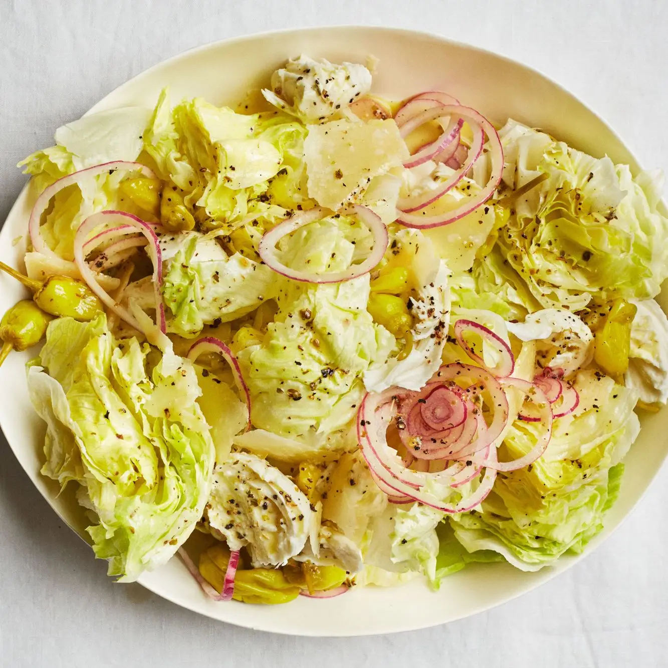 Salada de iceberg com molho italiano