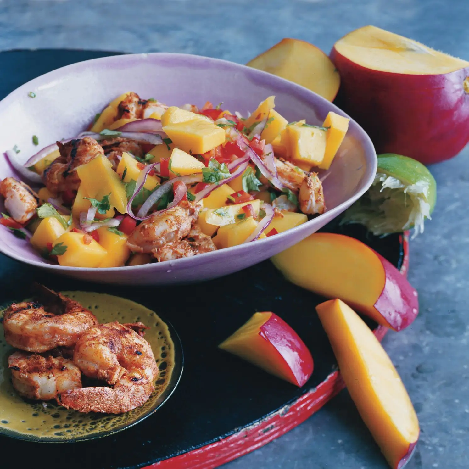 Salada de camarão e manga