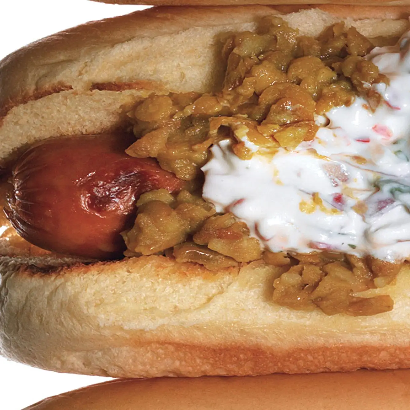 Cachorros-quentes com Dal e Red-Onion Raita