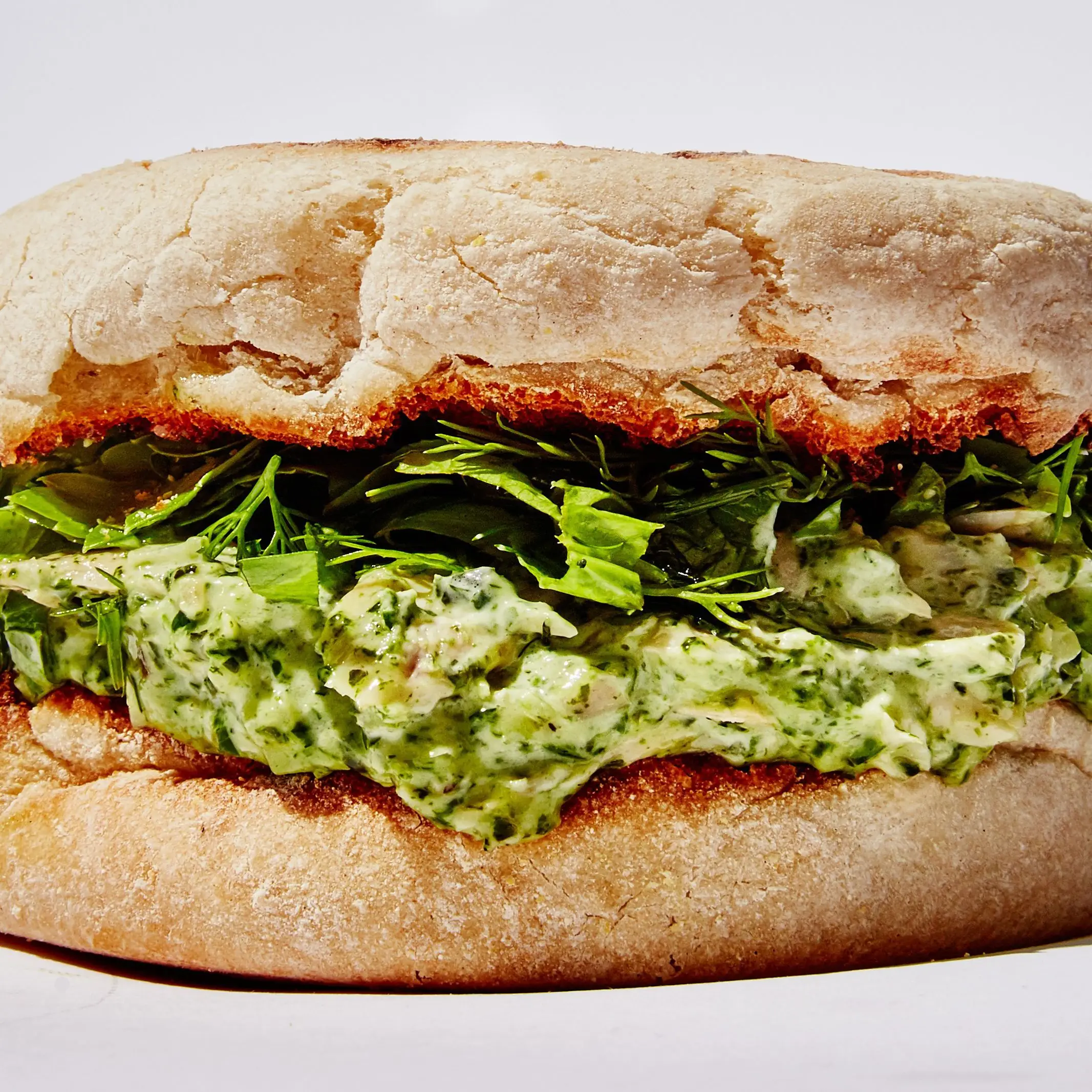 Sanduíche de salada de deusa verde