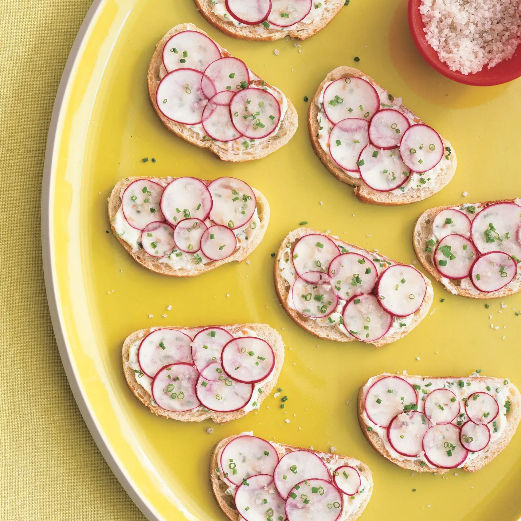 Sanduíches de chá de chive-chive com gergelim e gengibre