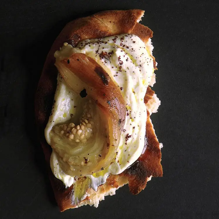 Molho de iogurte e sumagre