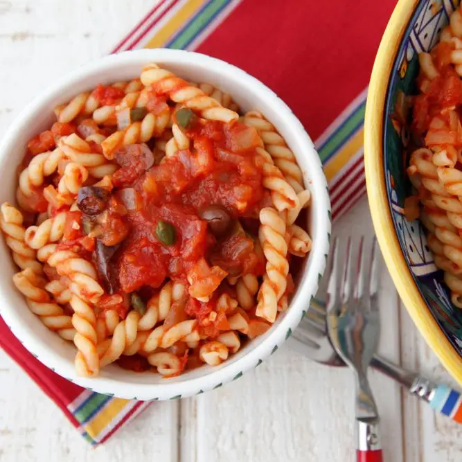 Puttanesca amigável para crianças