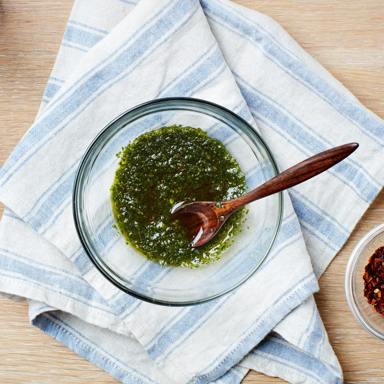 Molho de ervas de alho assado