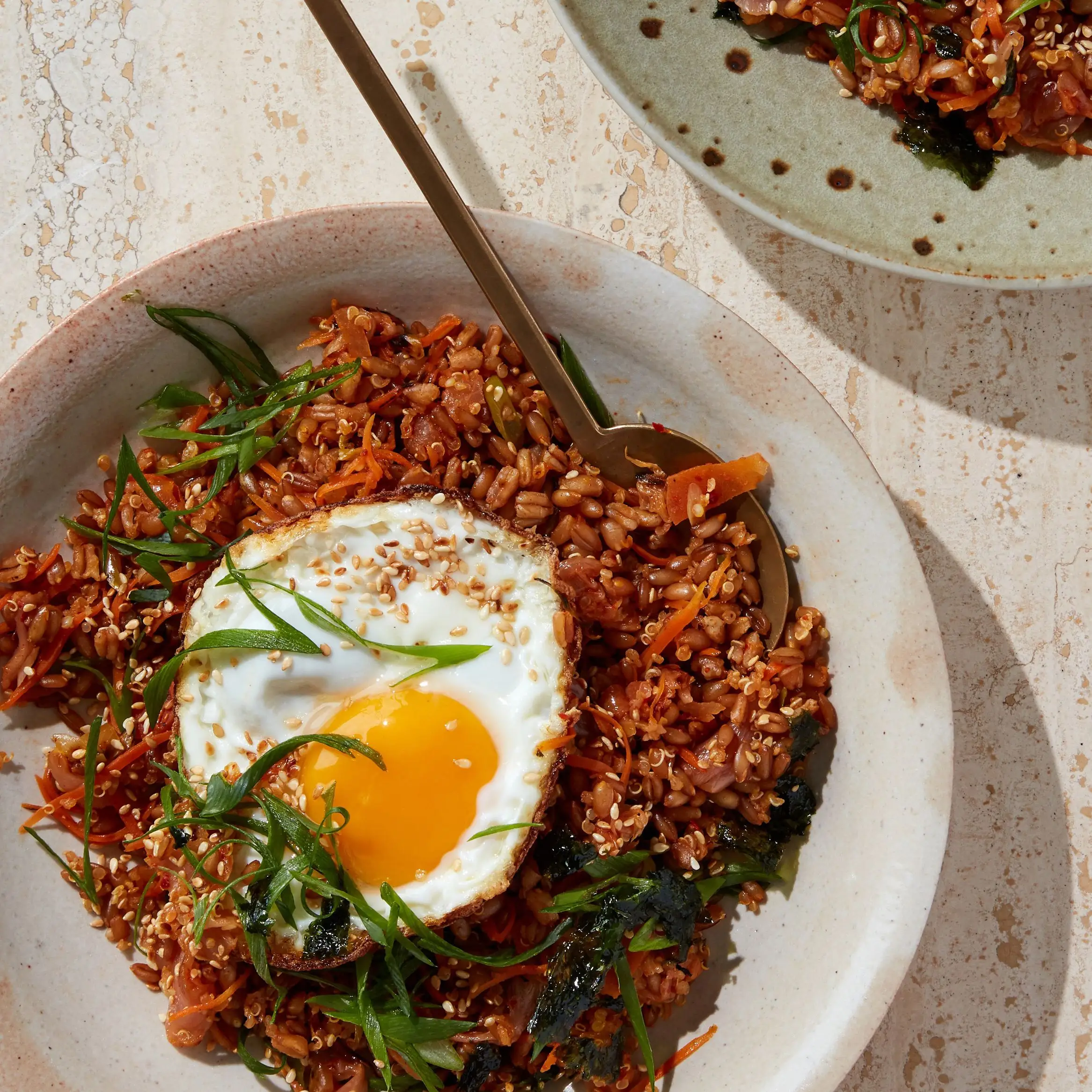 Grãos fritos de kimchi