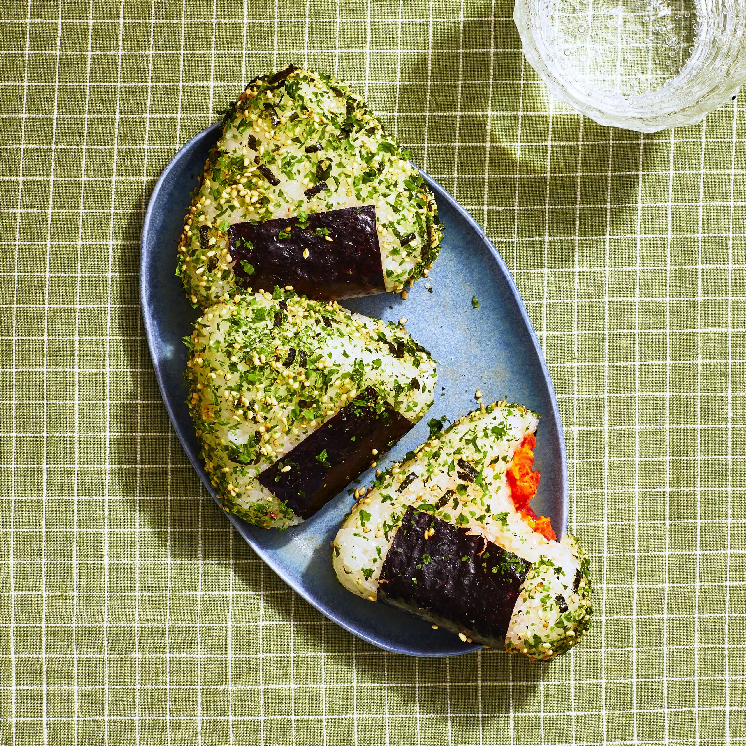 Onigiri de melancia picante