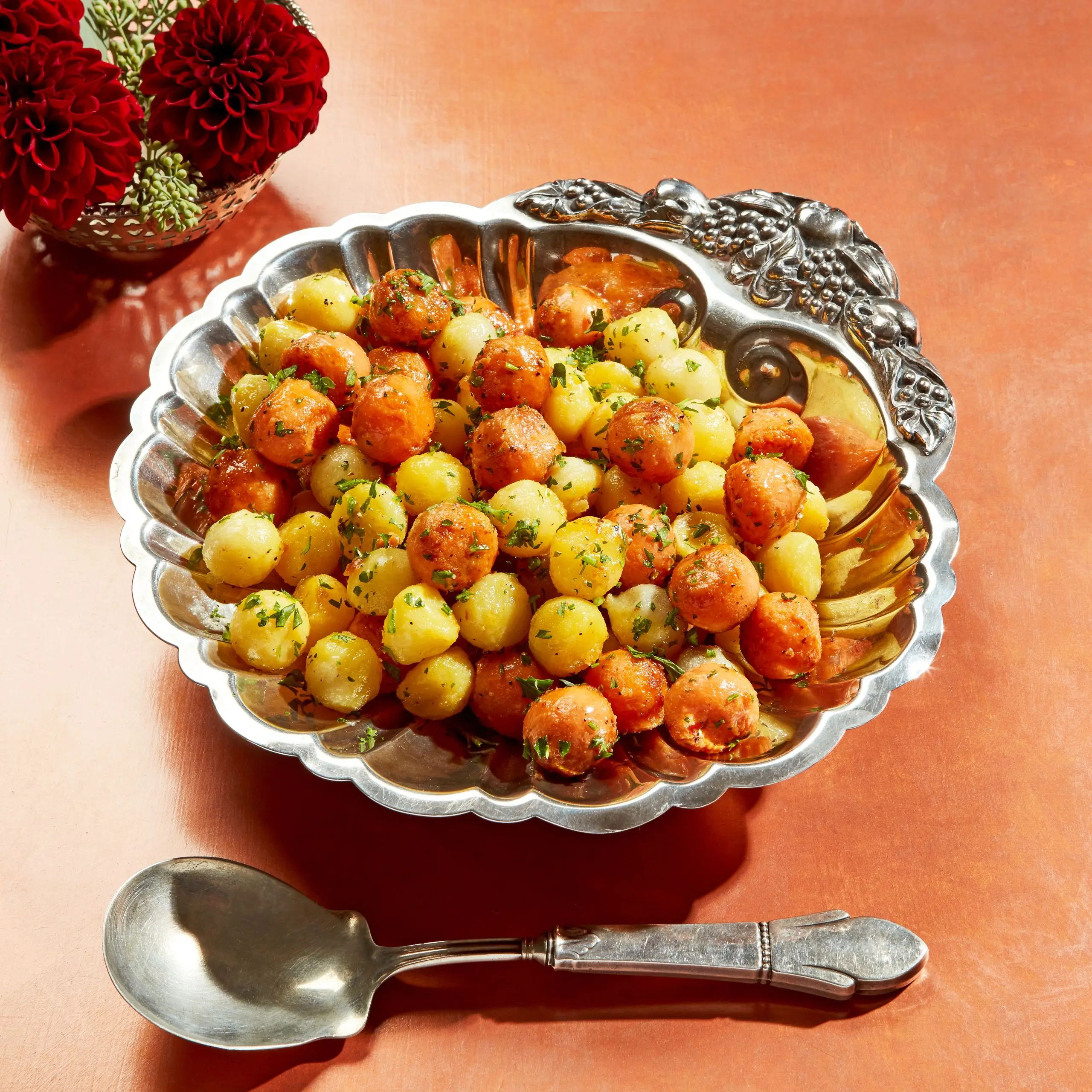 Duas batatas refogarem