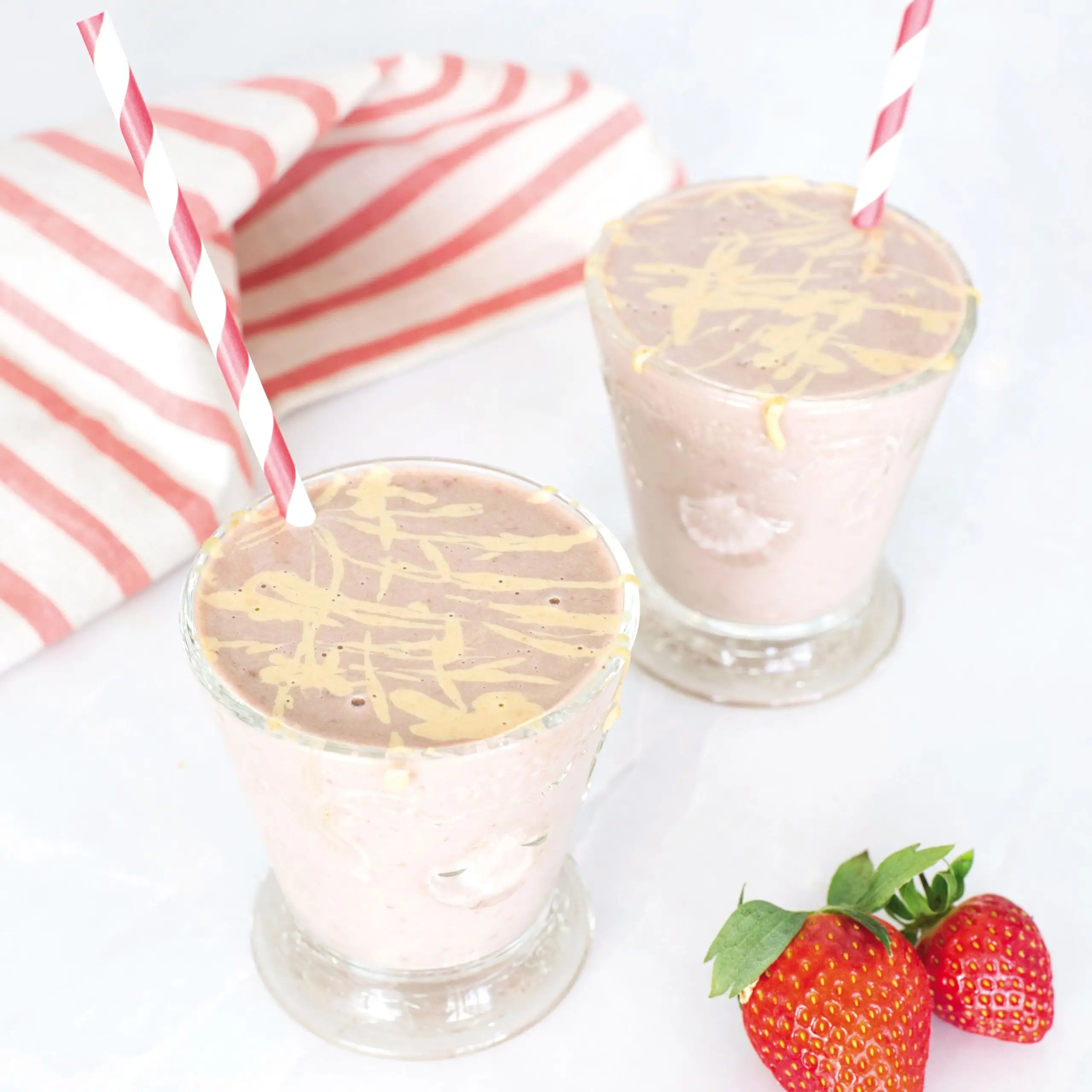 Smoothie de manteiga de amendoim e geléia