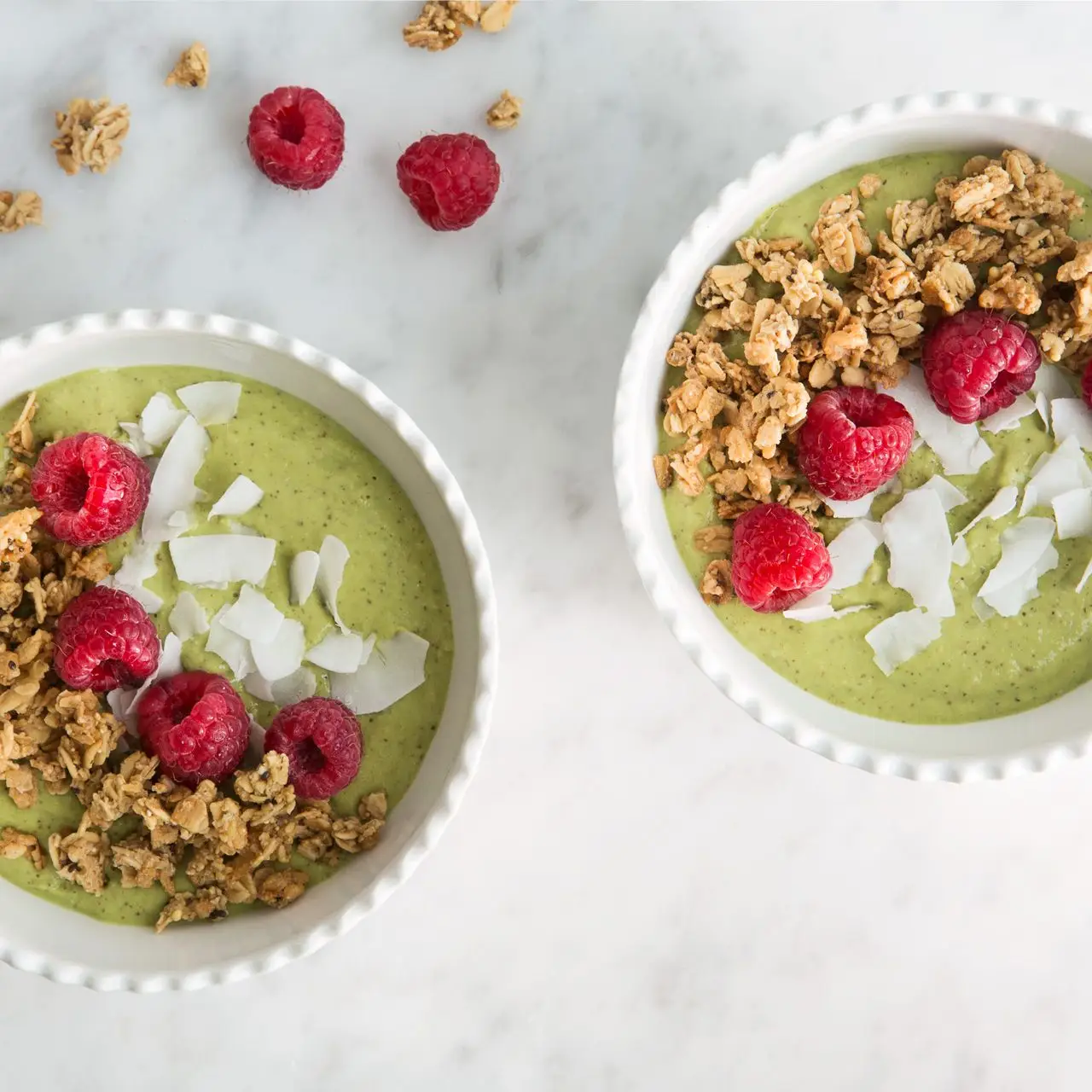 Super Green Smoothie Bowl com matcha e gengibre