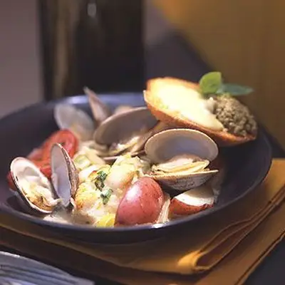 Image may contain Animal Invertebrate Sea Life Clam and Seashell