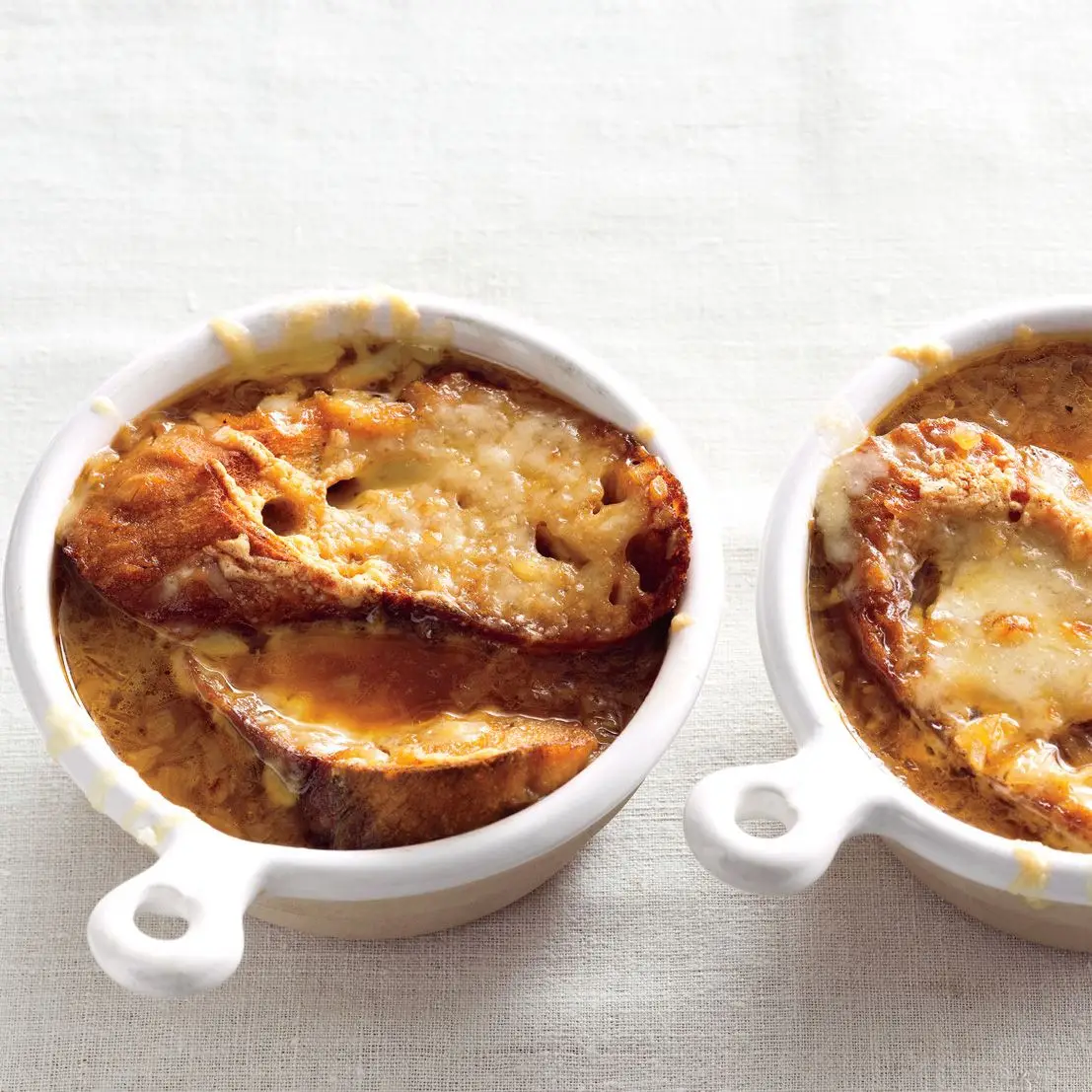 Sopa de cebola francesa