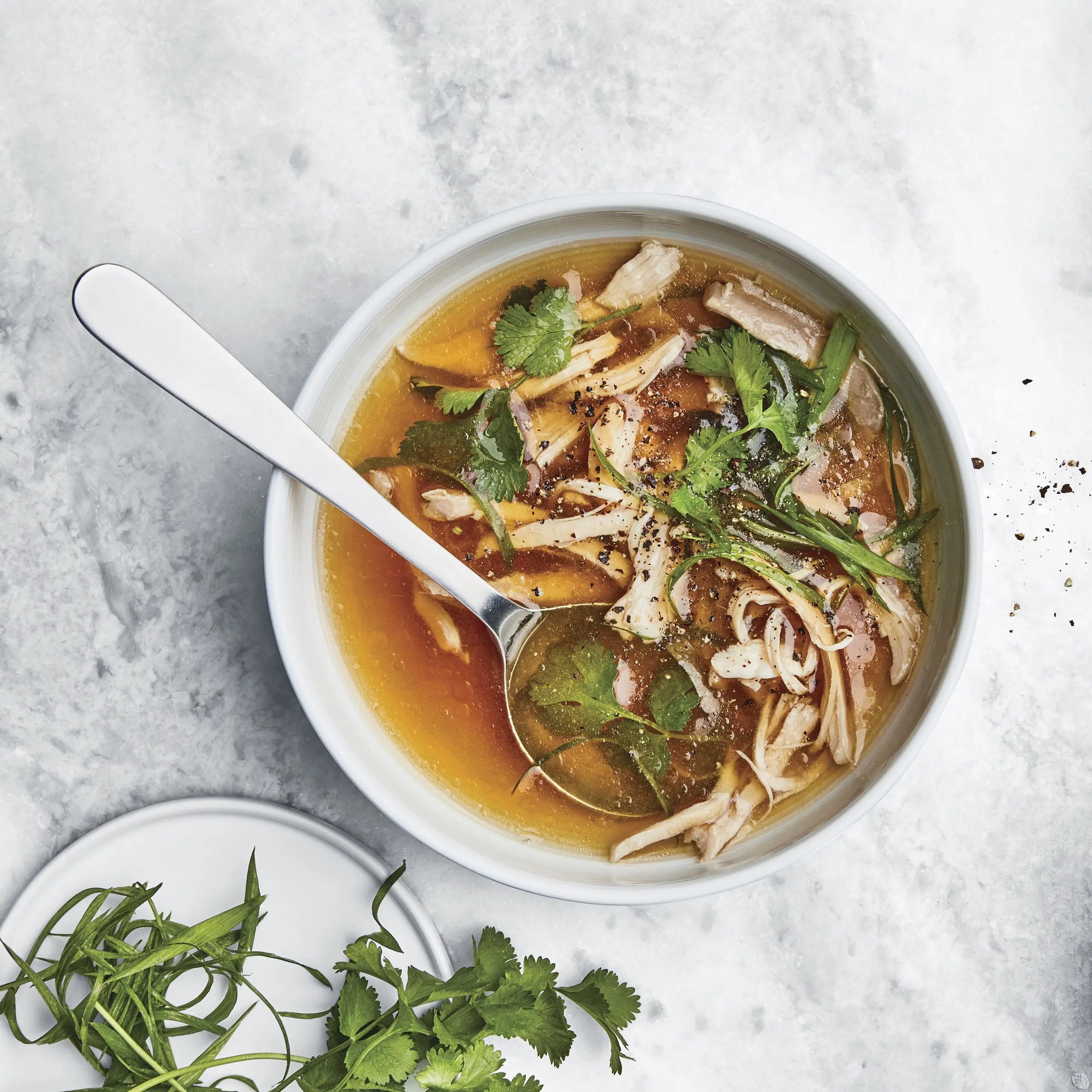 Zupa z kurczaka z karmelizowanym imbirem