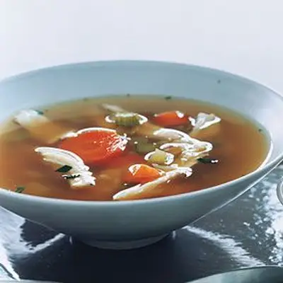 Sopa de galinha com arroz