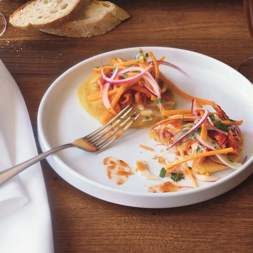 Churrasco de churrasco com salada de vinagre