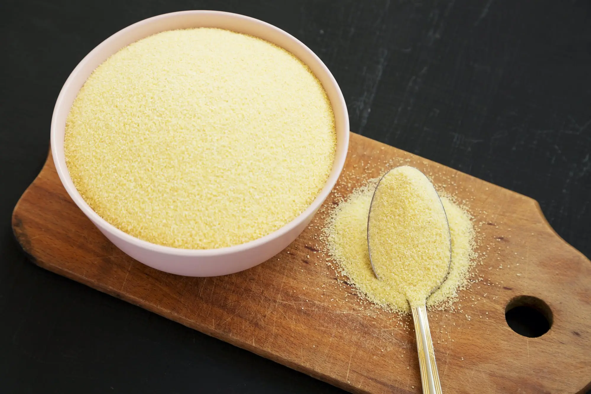 O que é um bom substituto de farinha de semolina?