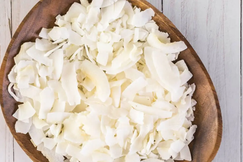 Coconut flakes