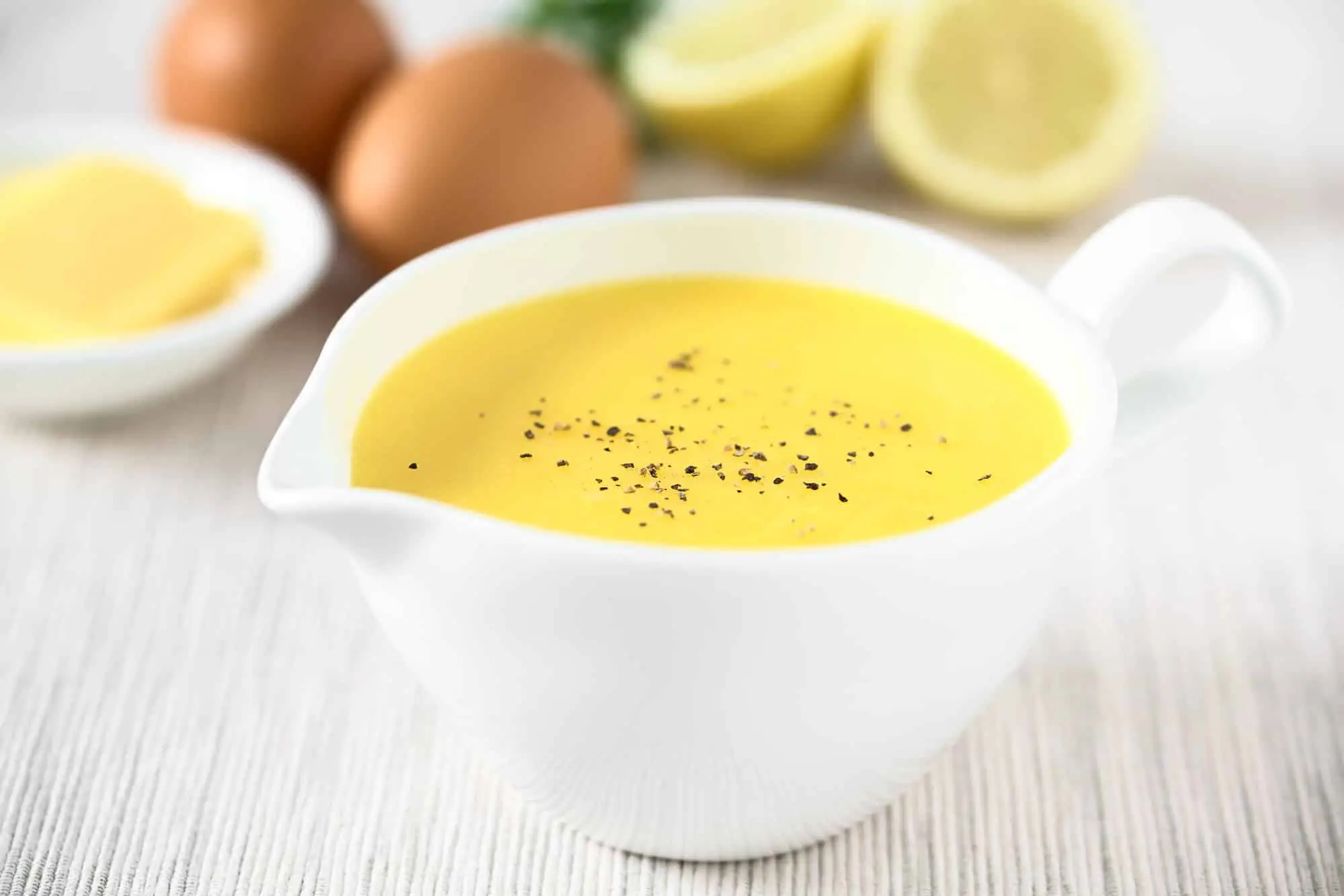 O que é um bom substituto do molho holandês?