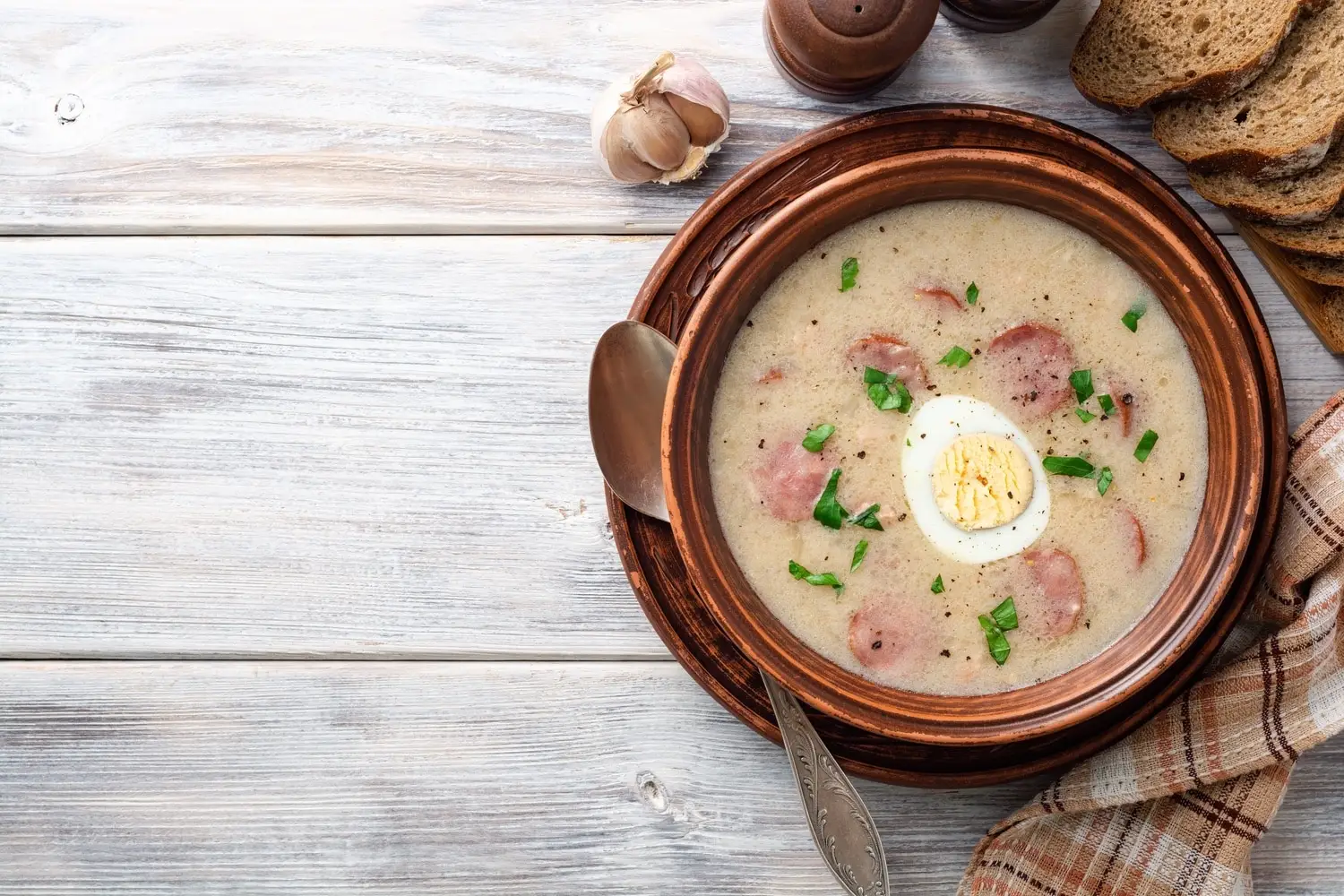 Quais são algumas das especiarias polonesas mais populares?