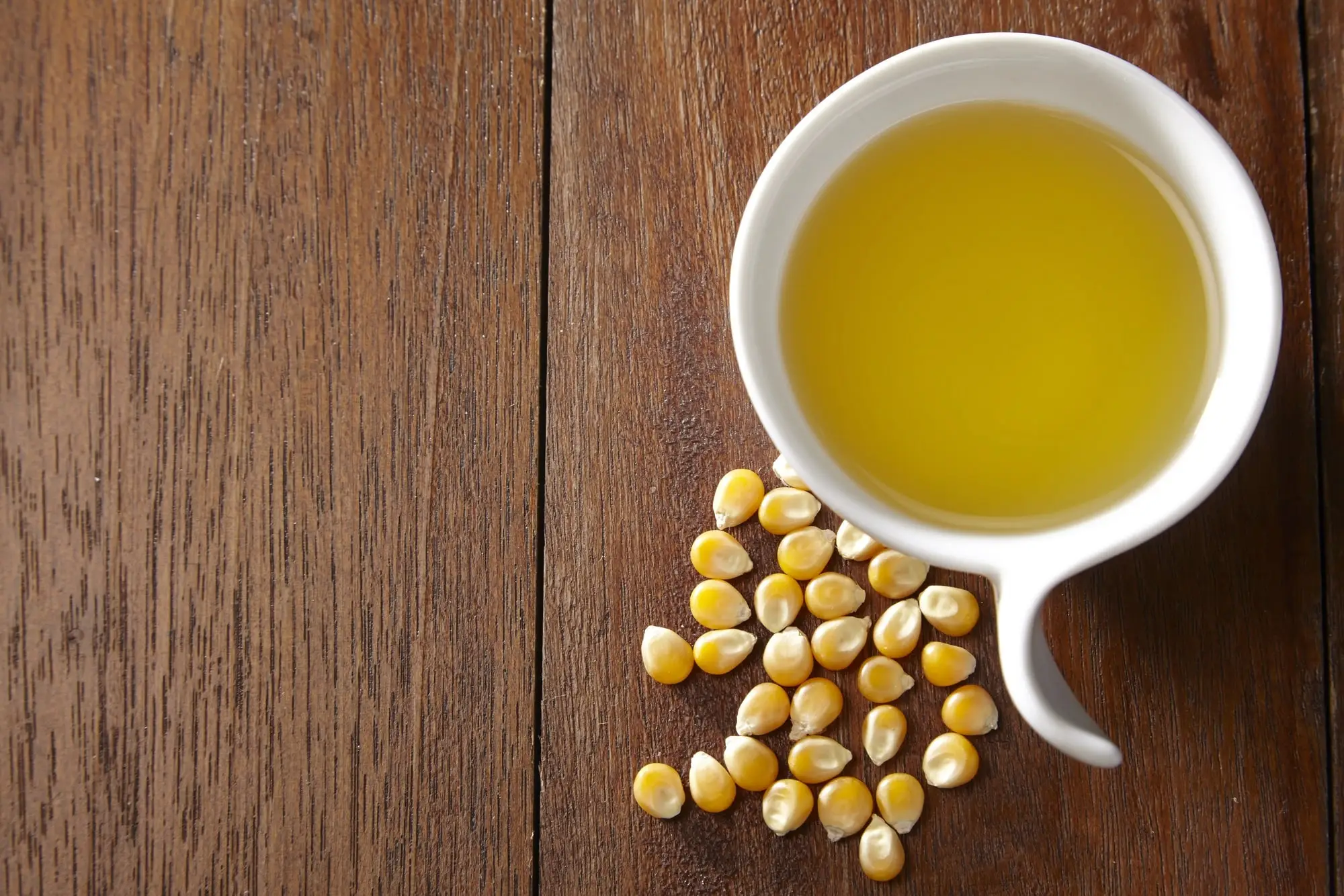 O que é um bom substituto de óleo de milho?