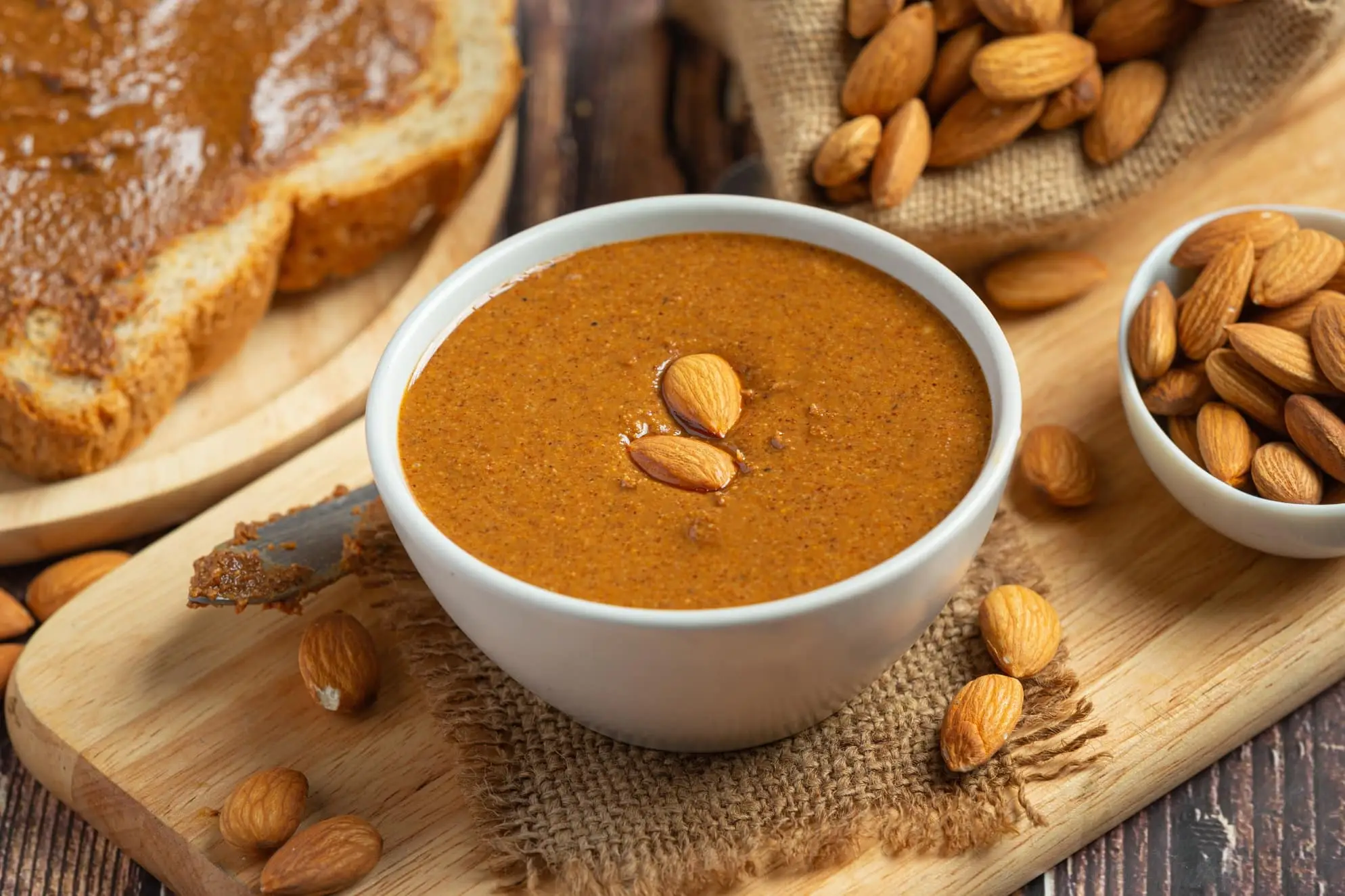 Co to jest dobry substytut masła migdałowego?