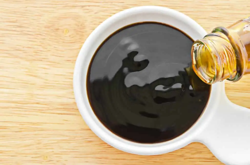 Molho de ostra vs. Molho de soja: confronto de especiarografia