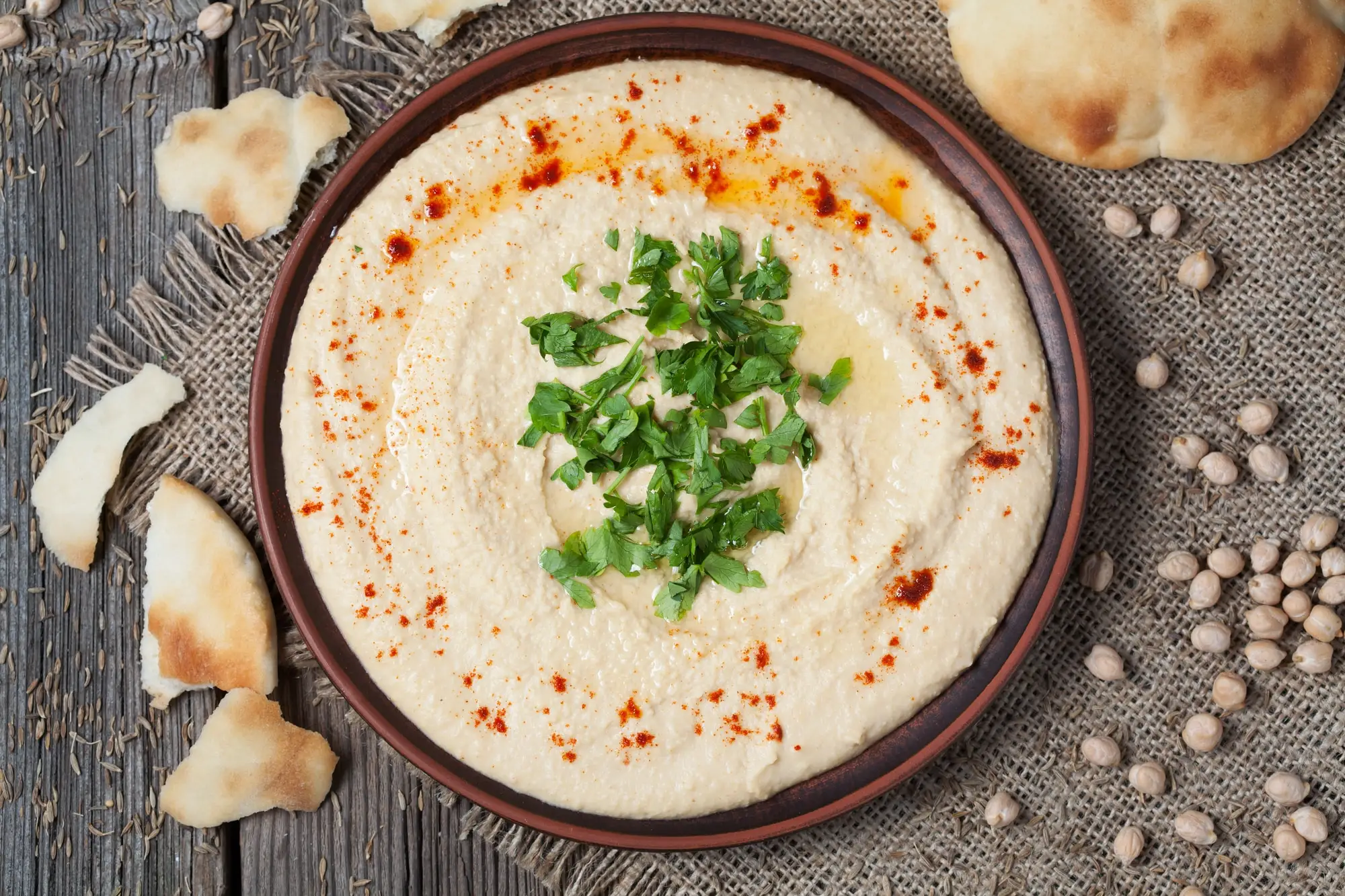 Quais são algumas das melhores especiarias do hummus?