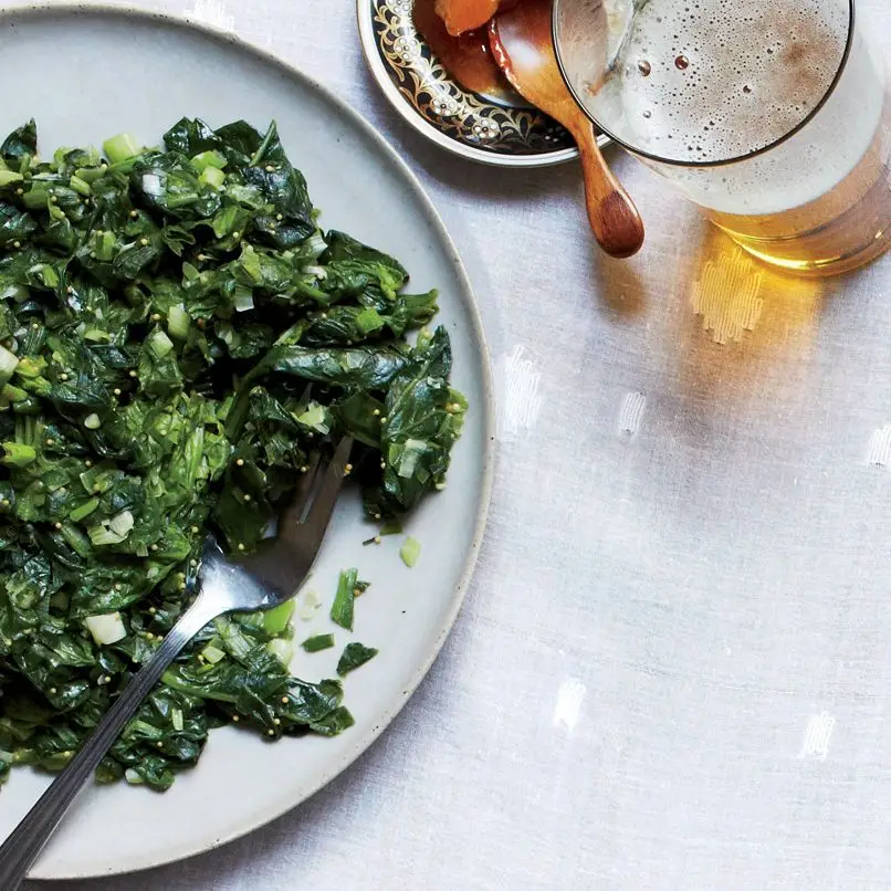 Espinafre salteado picante