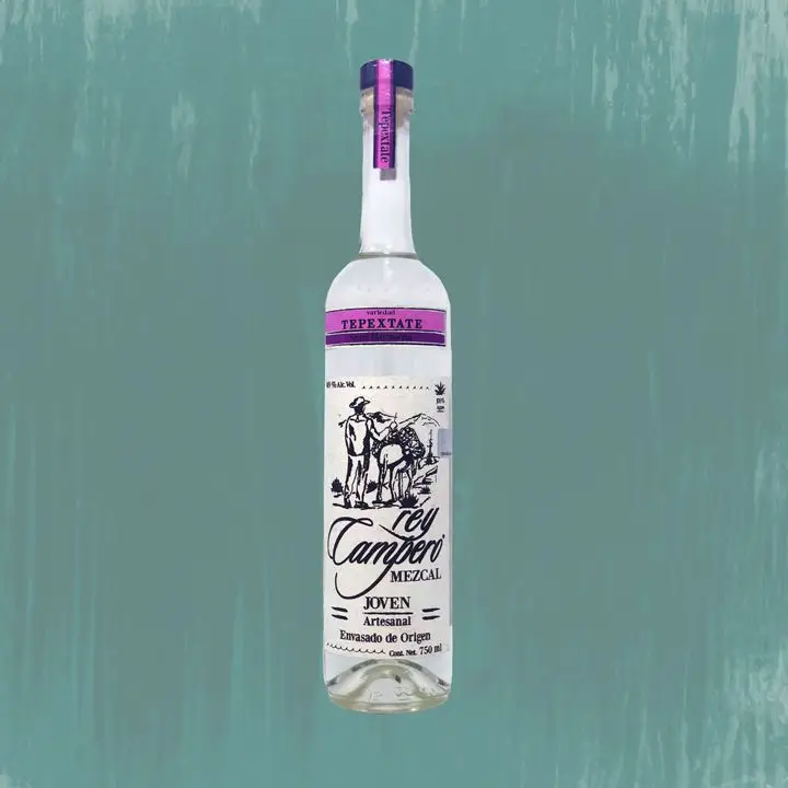 Rey Campero Tepextate mezcal bottle