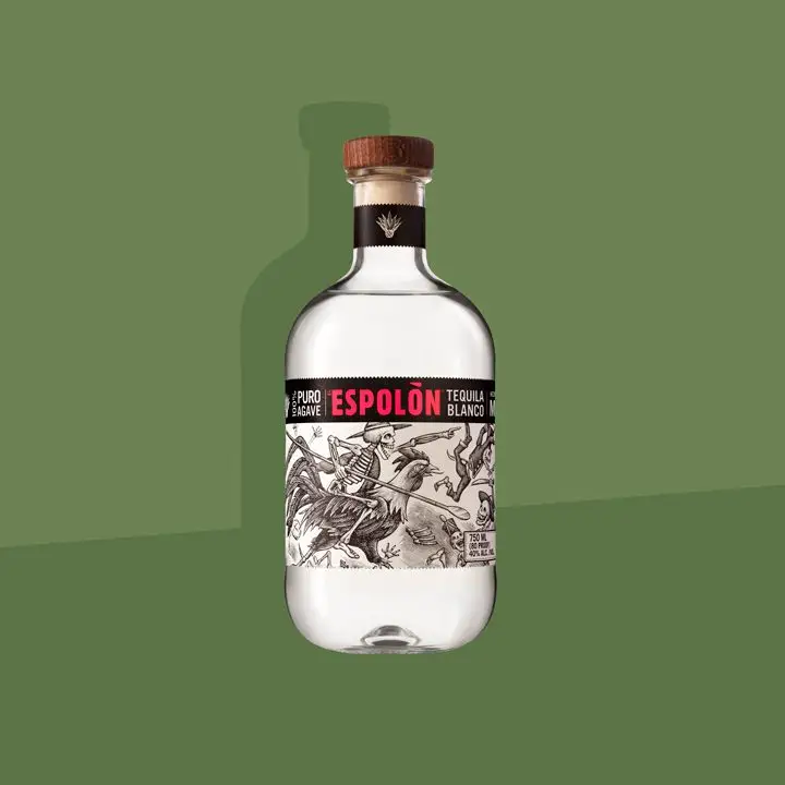 Biała recenzja Tequila