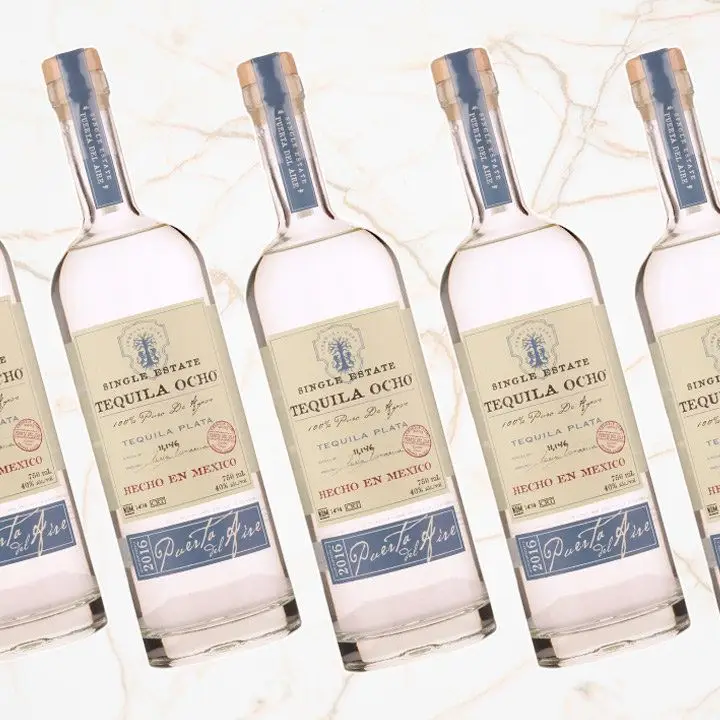 Tequila Ocho Puerta del Aire Plata bottles