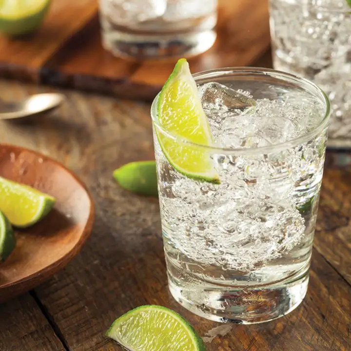 A água é a chave secreta para fazer e beber ótima vodka