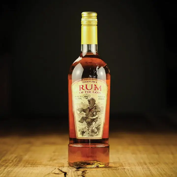 Nós provamos o rum dos deuses do Trader Joe e não vale a pena o dinheiro