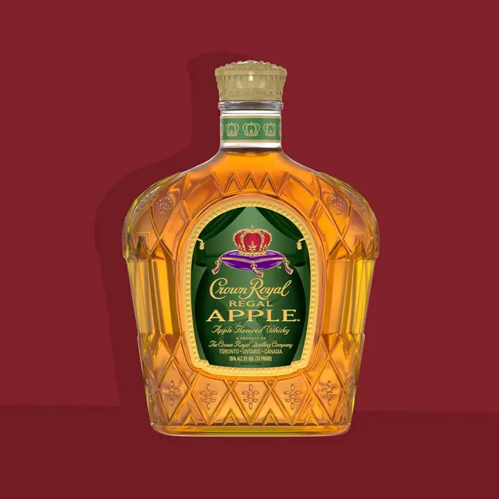 Crown Royal Regal Revisão do uísque com sabor de maçã