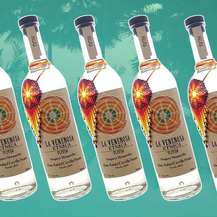 La Venenosa Etnica Tutsi Raicilla bottle